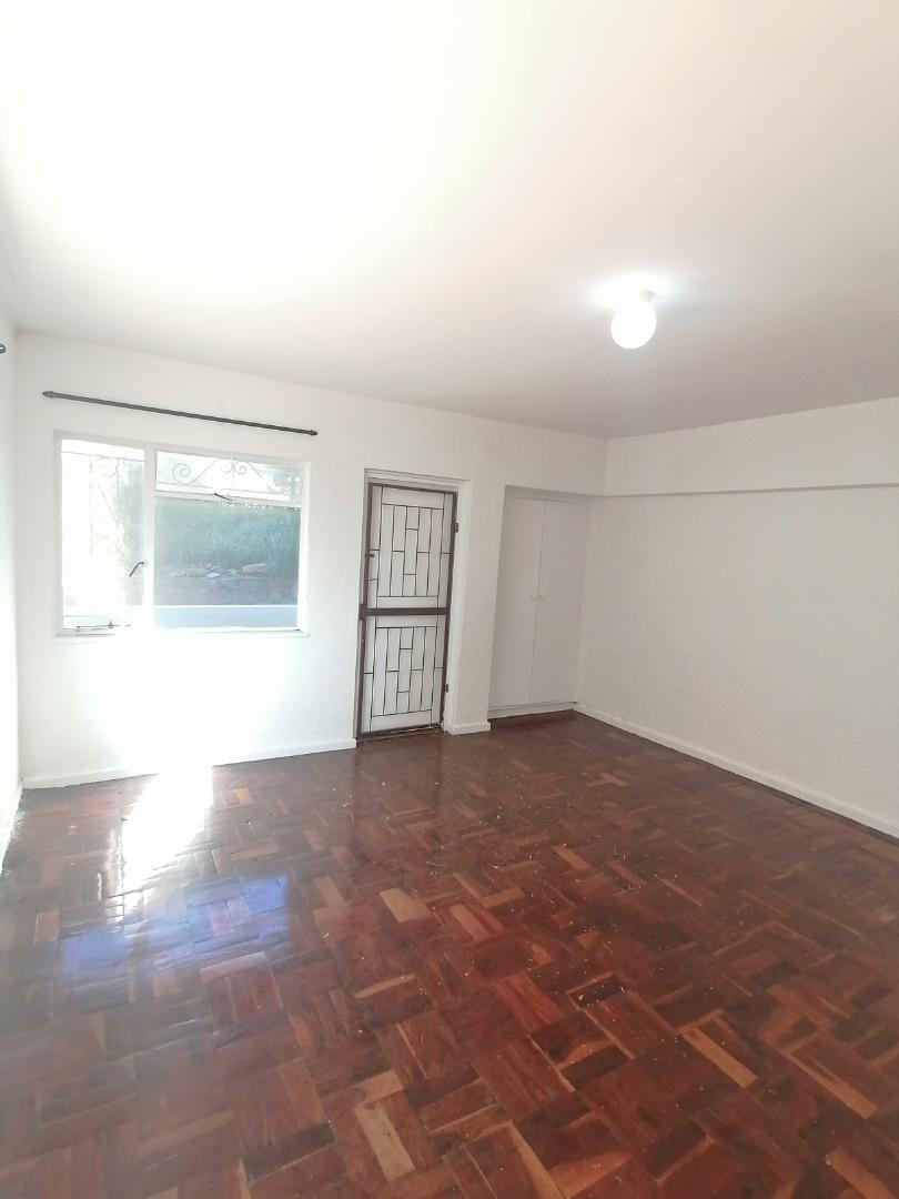 2 Bedroom Property for Sale in Vredehoek Western Cape